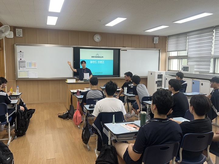 8e8f532d99127a1df2af9a76e0f78846_1783297680_0569.jpg